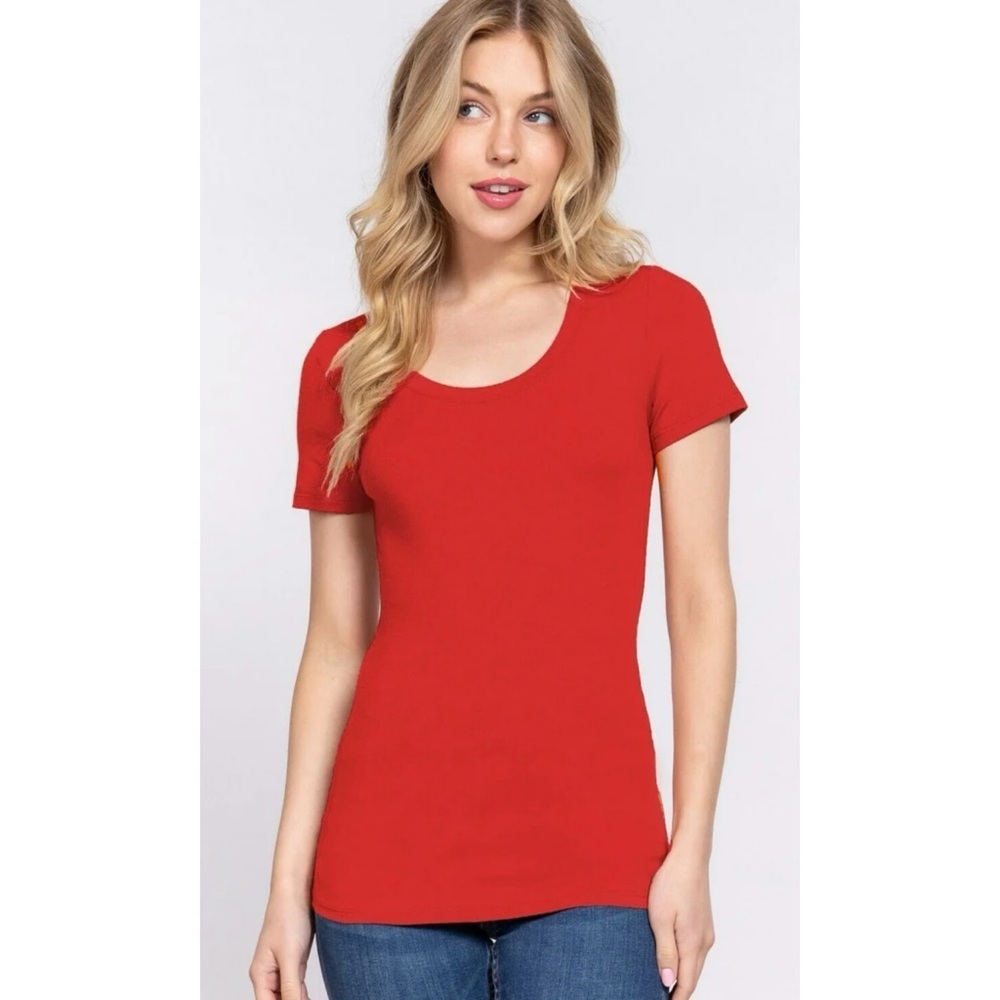 Active Basic Red Short Sleeve Scoop Neck Tee